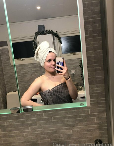 emelieoc top actress pictures