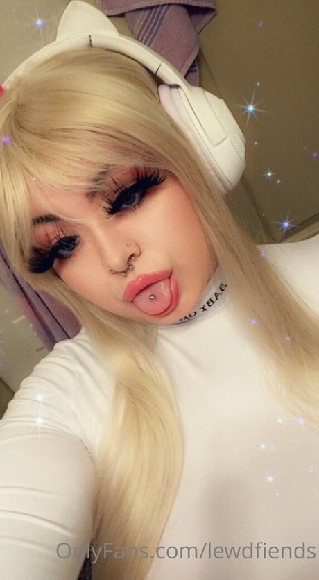 Lewdfiends star perfect photo