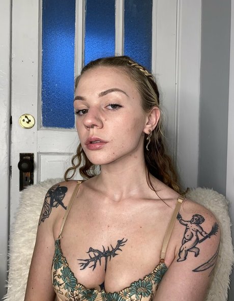 lustfullillian star pretty pics