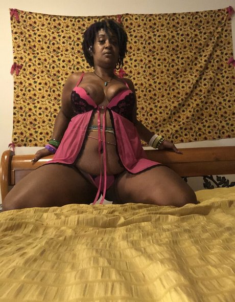 universallovvvve profile pic