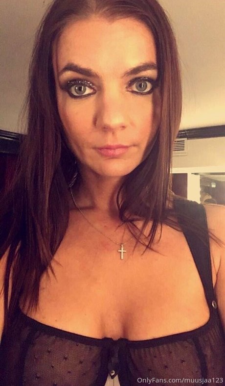 muusjaa123 model perfect photo