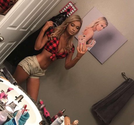 Avery T perfect pornstar galleries