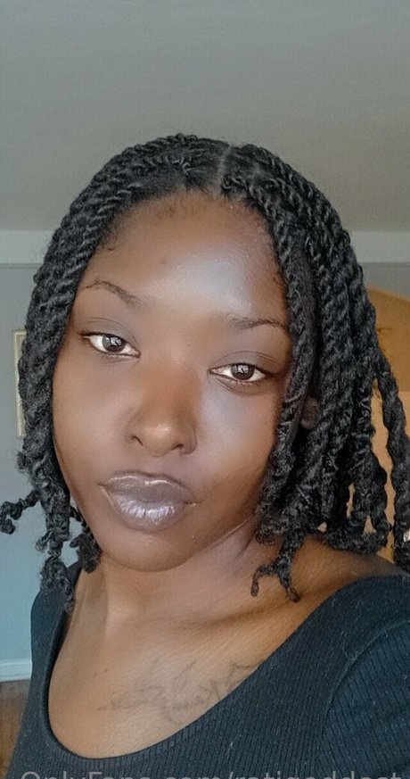 ratigoddest hot model gallery