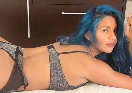 Karine Staehle profile pic