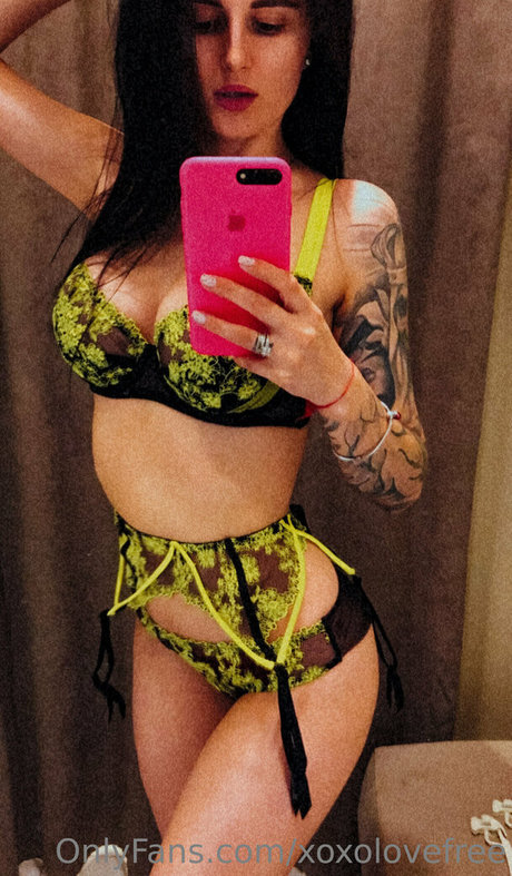 xoxolovefree nude star images