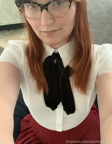 sammismith26 naked actress image