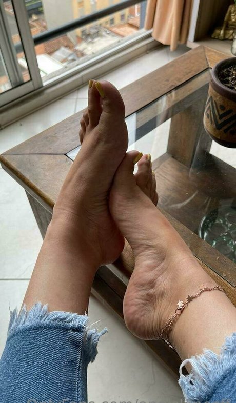 anaislopezff star sexy pictures