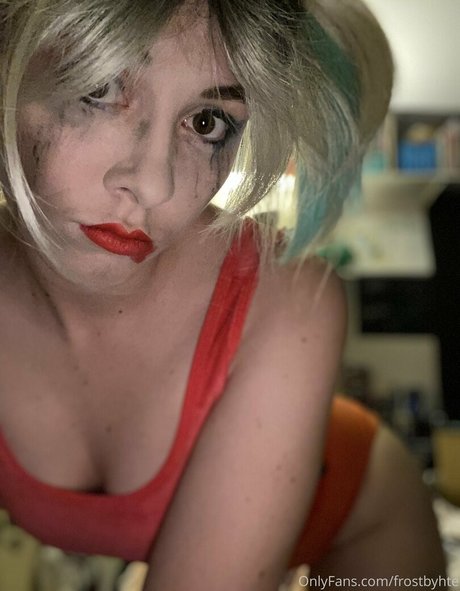 frostbyhte model pretty photos