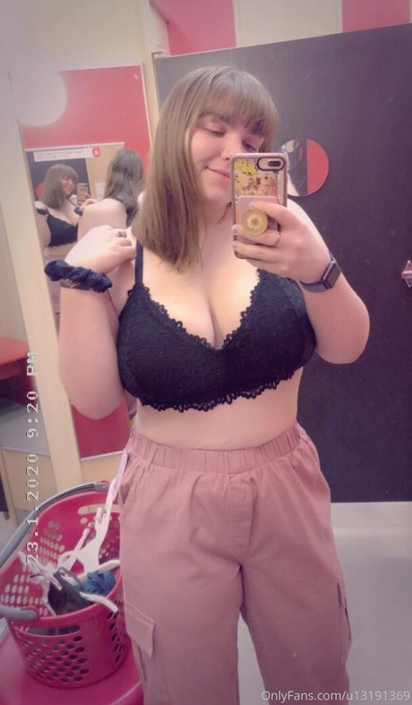 hannahbee840 nude model pic