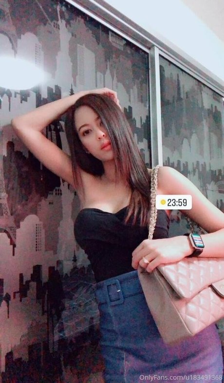 honeyfah model sexy galleries