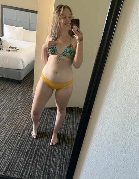 little doe pornstar gallery