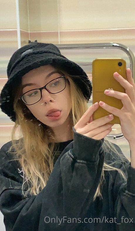 kat fox hot star archive