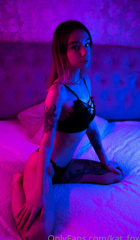 kat fox adult actress img