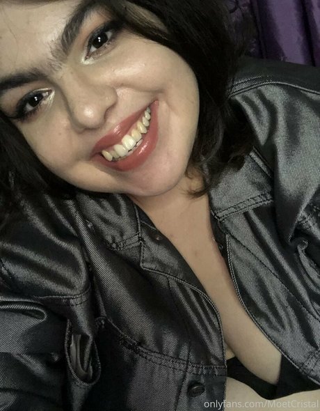 moetcristalbbw naked model pic