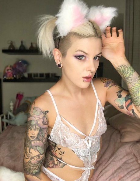 dicentra6 exclusive pornstar image