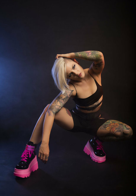 dicentra6 pornstar photos