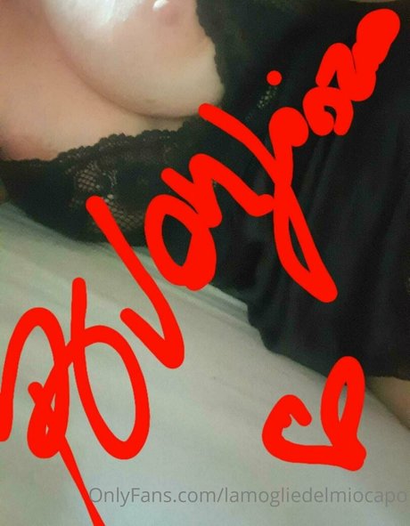 lamogliedelmiocapo nude star pictures