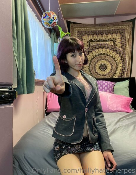 hollyhatesherpes exclusive pornstar photo