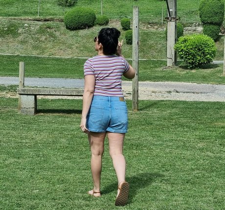 goddesshathafeet exclusive model photos