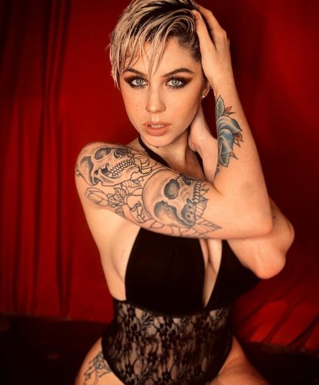 Punkqueenxoxo nice actress pic