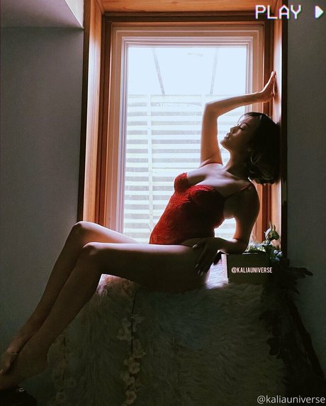 kaliauniverse star nudes pic