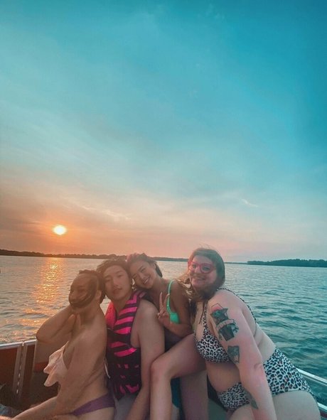 kaliauniverse free star photo