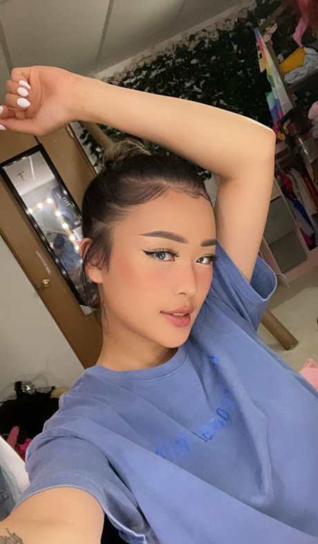 kaliauniverse model high quality images