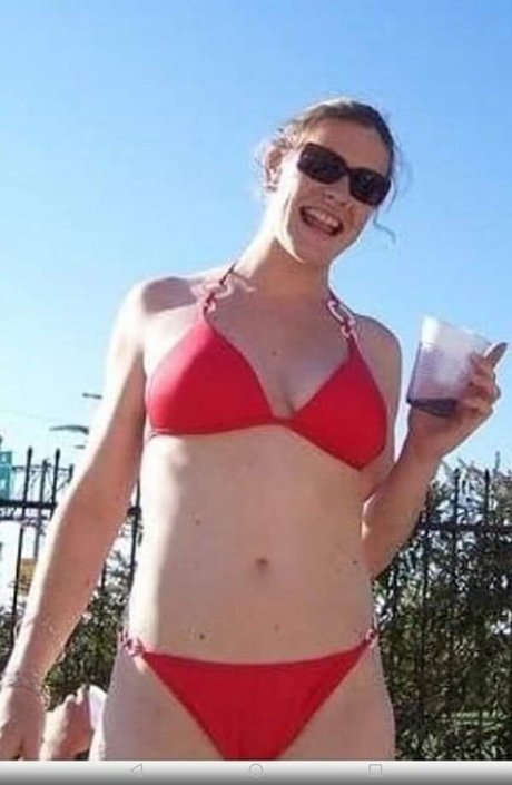 Floor Jansen model hot picture