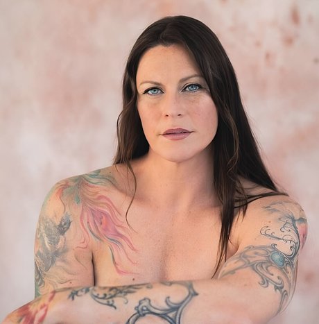 Floor Jansen profile pic