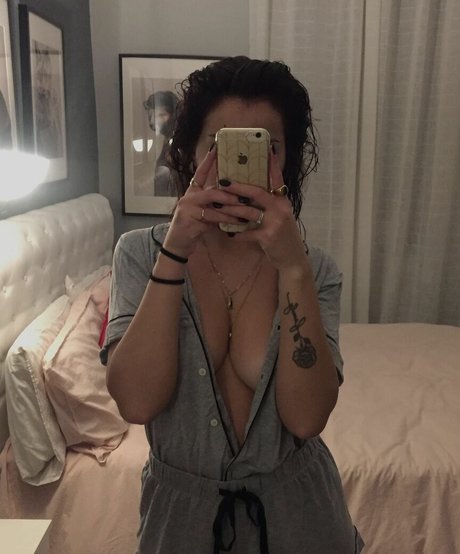 Era Bana art actress gallery