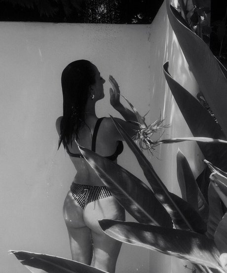 Era Bana sex model img