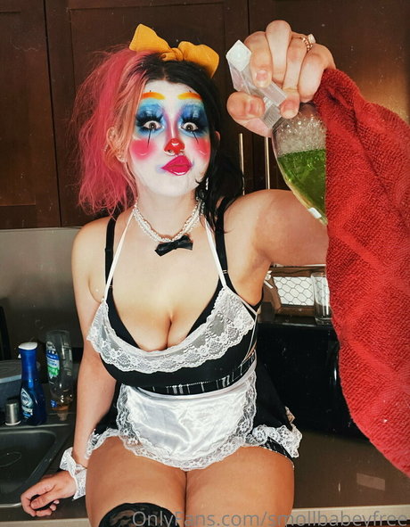 smollbabeyfree naked star pics