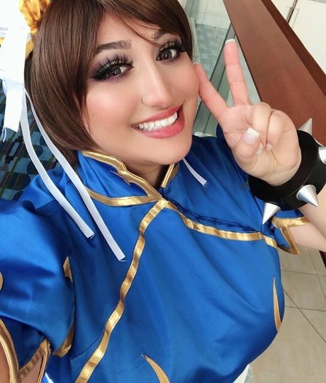 Nikki Geeks art model image