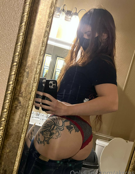 AKrCos xxx actress galleries