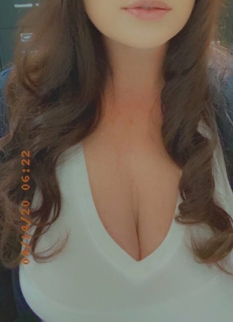 Rachierach429 pornstar naked img