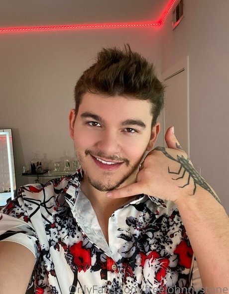 freejohnnystone naked actress picture