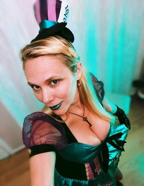 fayelinaplays high quality pornstar pics