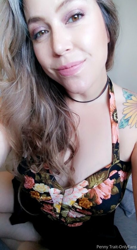 pennytrait sexy star img