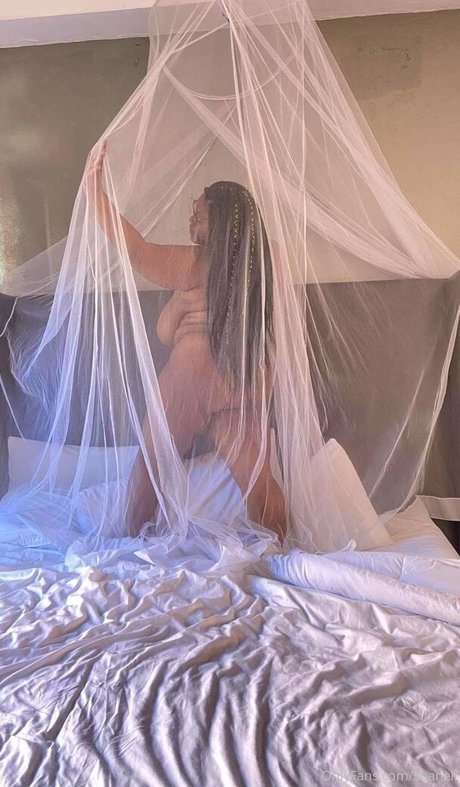 shaneii naked actress image