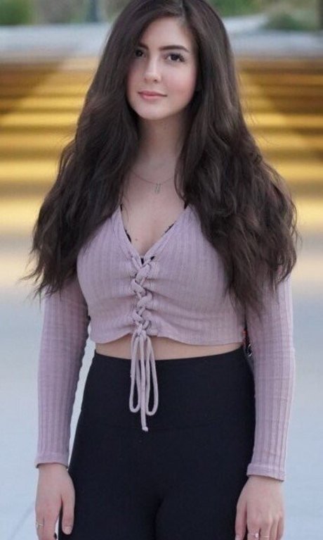 Bnans model sex pics