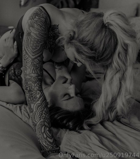 sarahmeeeow nudes pornstar pic