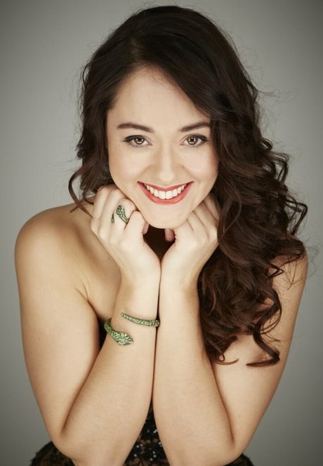 Susannah Fielding thumbnail