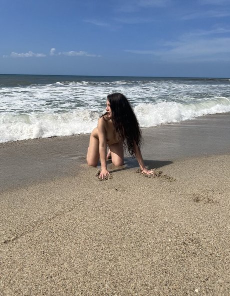 chubby asian onlyfans sexy nude photo