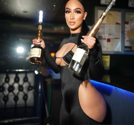 Omaima Benamre hd star galleries