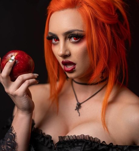 One Dope Photographer star erotic photos