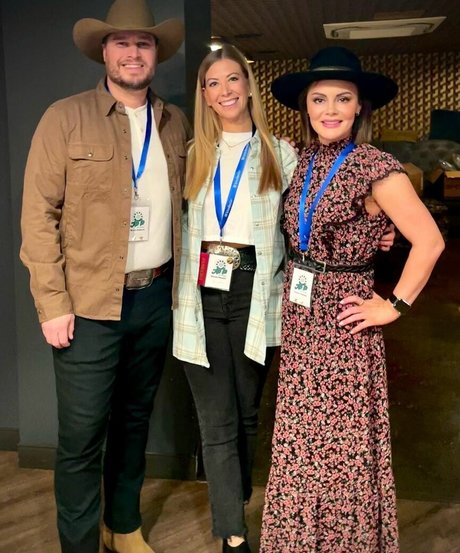 Lacey Chester pretty pornstar gallery