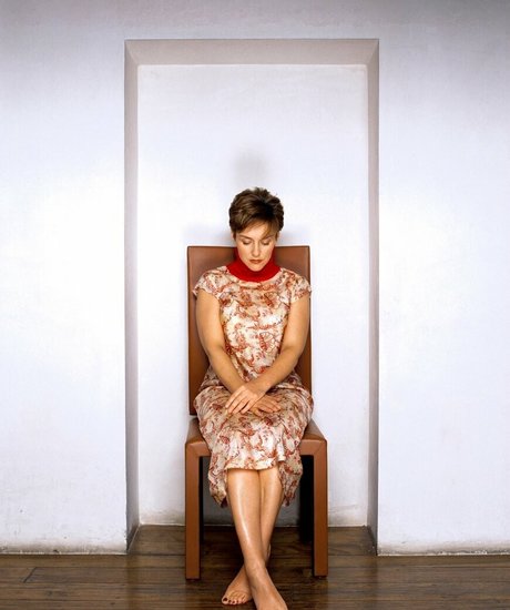 Amanda Burton model sexy picture