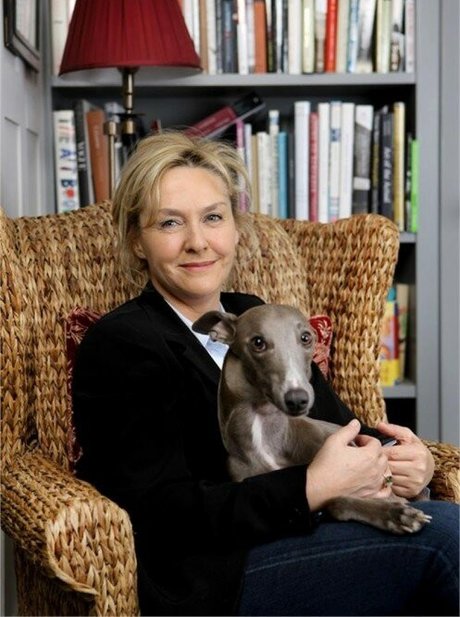 Amanda Burton star exclusive gallery