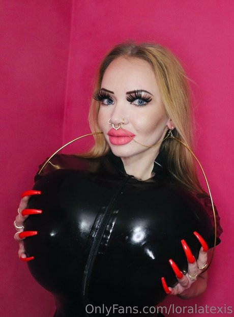 loralatexis pornographic actress photos
