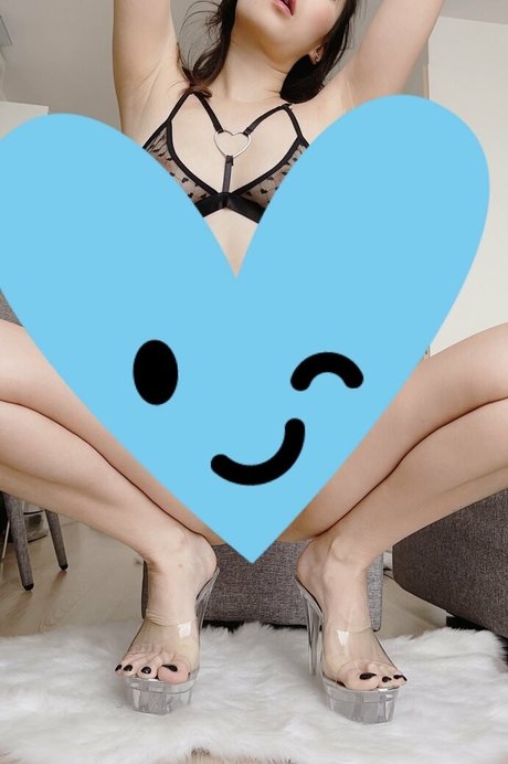 wuyixo model top images